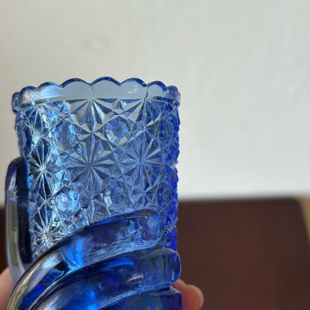 Antique Vintage Fenton Cobalt Blue Glass Daisy Hand Cornucopia Horn Plenty Vase - Picture 8 of 9